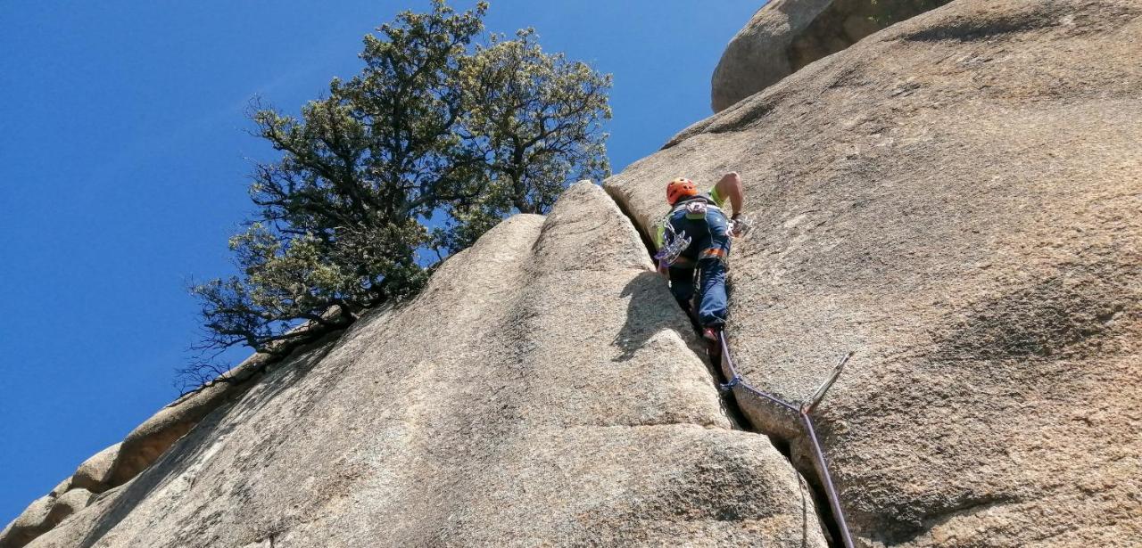 Апартаменты Javalambre Mountain Superski Камарена-де-ла-Сьерра Экстерьер фото